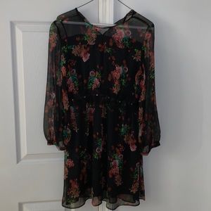 XS floral dress with sheer sleeves and studded belt detail